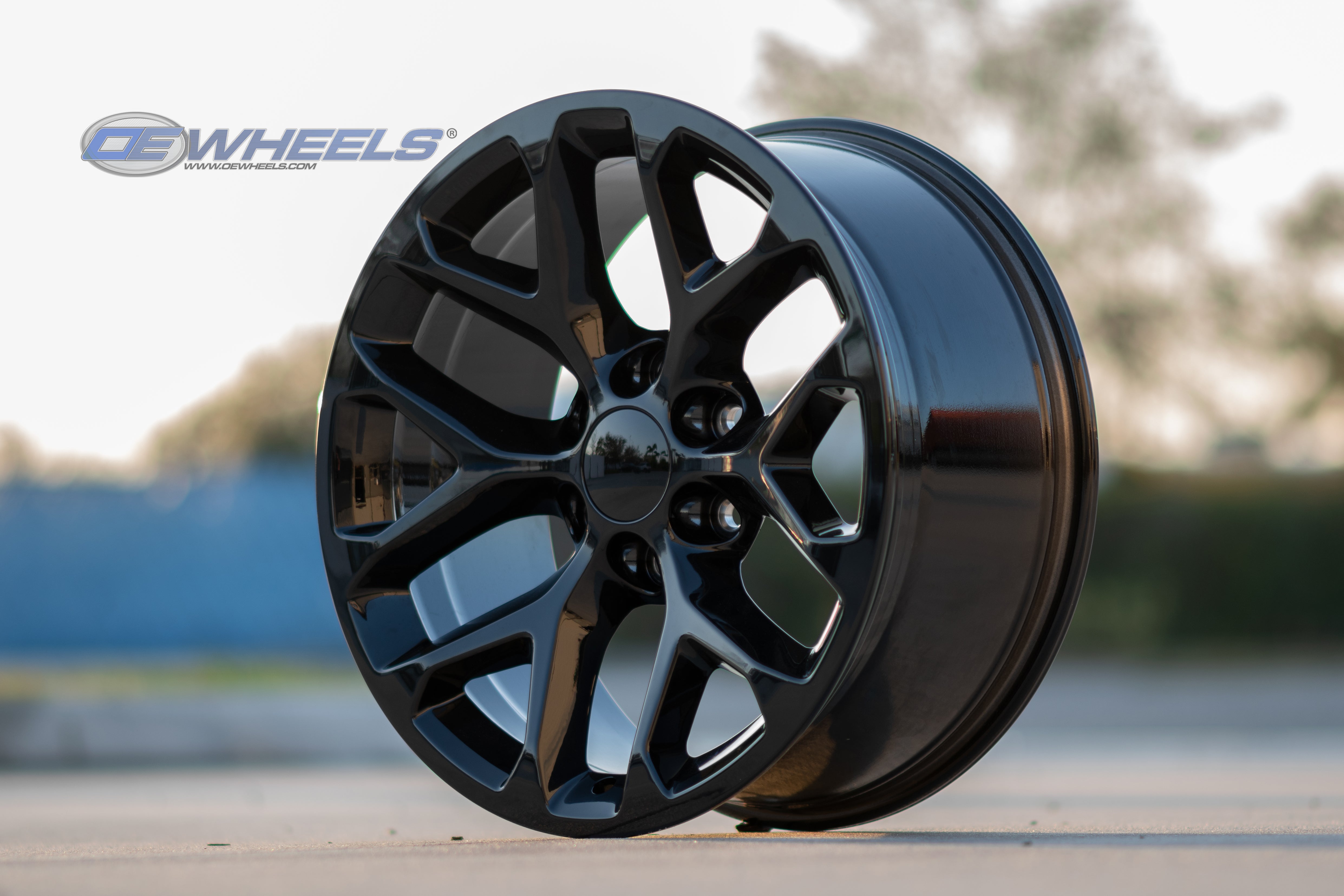 OE Wheels CV98B-20090-6550-24B 20" Replica CV98B fits Chevy Silverado 20x9 Black