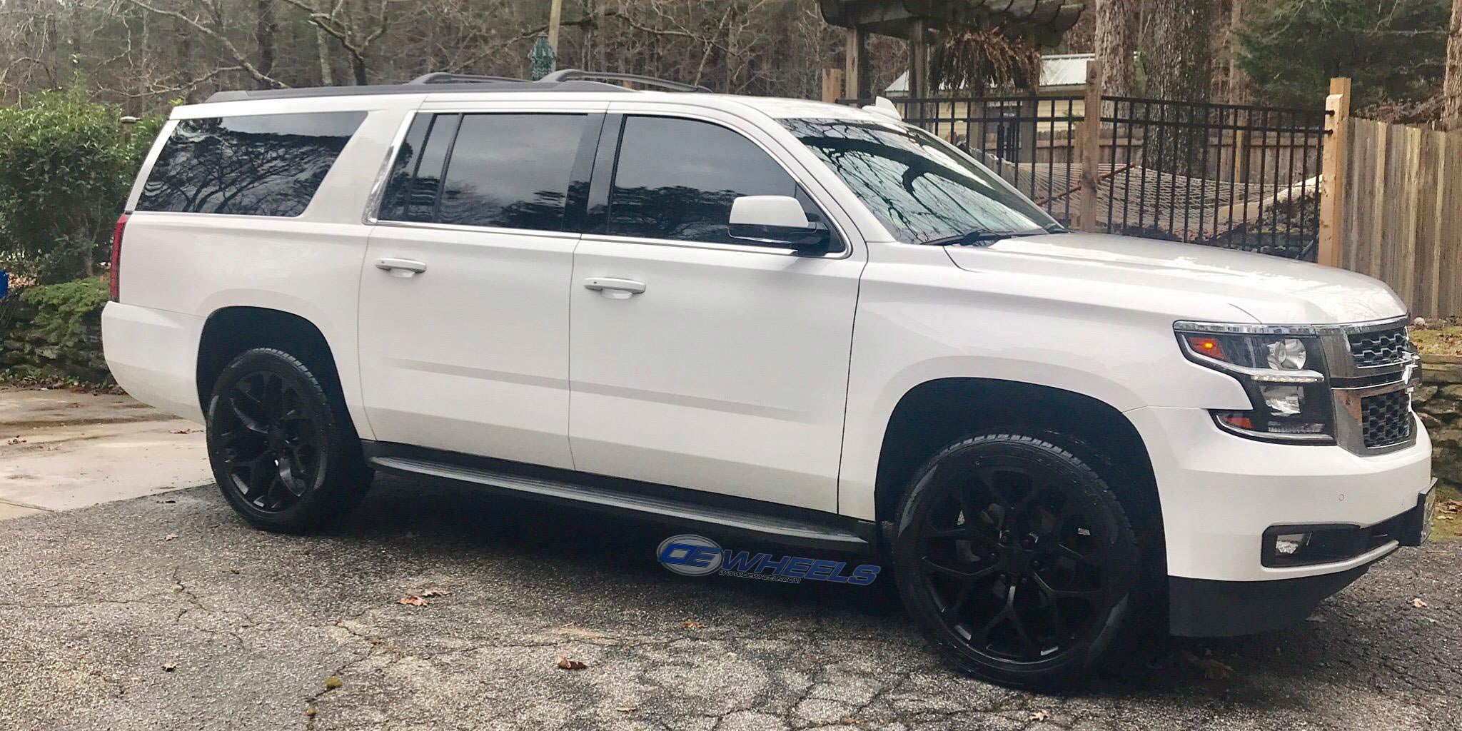 OE Wheels CV98B-22090-6550-24B 22" Replica fits Chevy Silverado Gloss Black