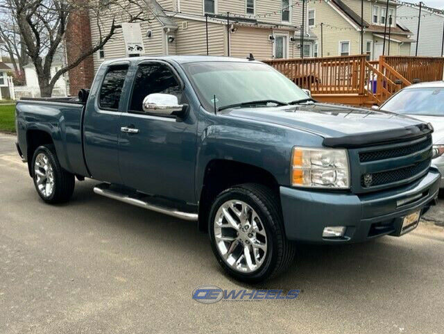 OE Wheels CV98B-22090-6550-24C 22" Replica fits Chevy Silverado - CV98B Chrome