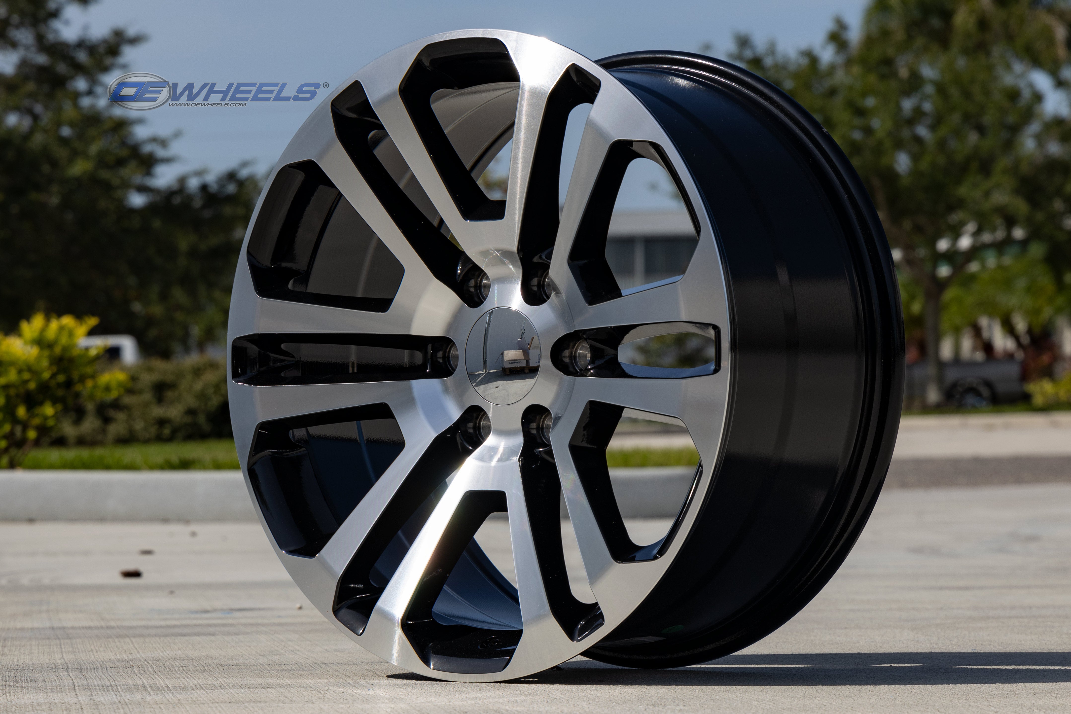 OE Wheels CV99-20090-6550-31MB 20" Replica CV99 fits GMC Sierra 20x9 Machined