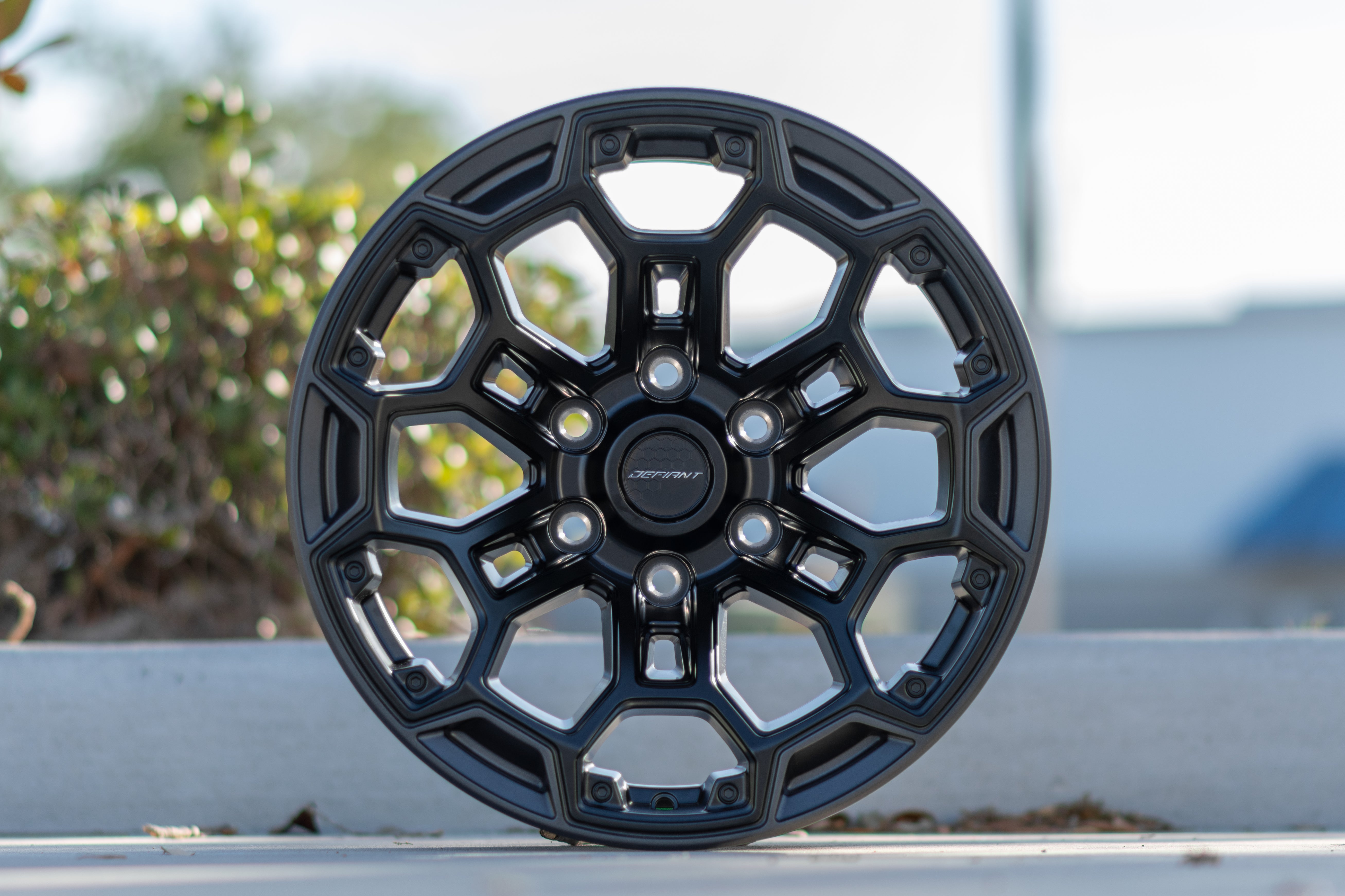 DEFIANT DF03-18090-6550-12B 18x9 6x5.5" -12et in Gloss Black