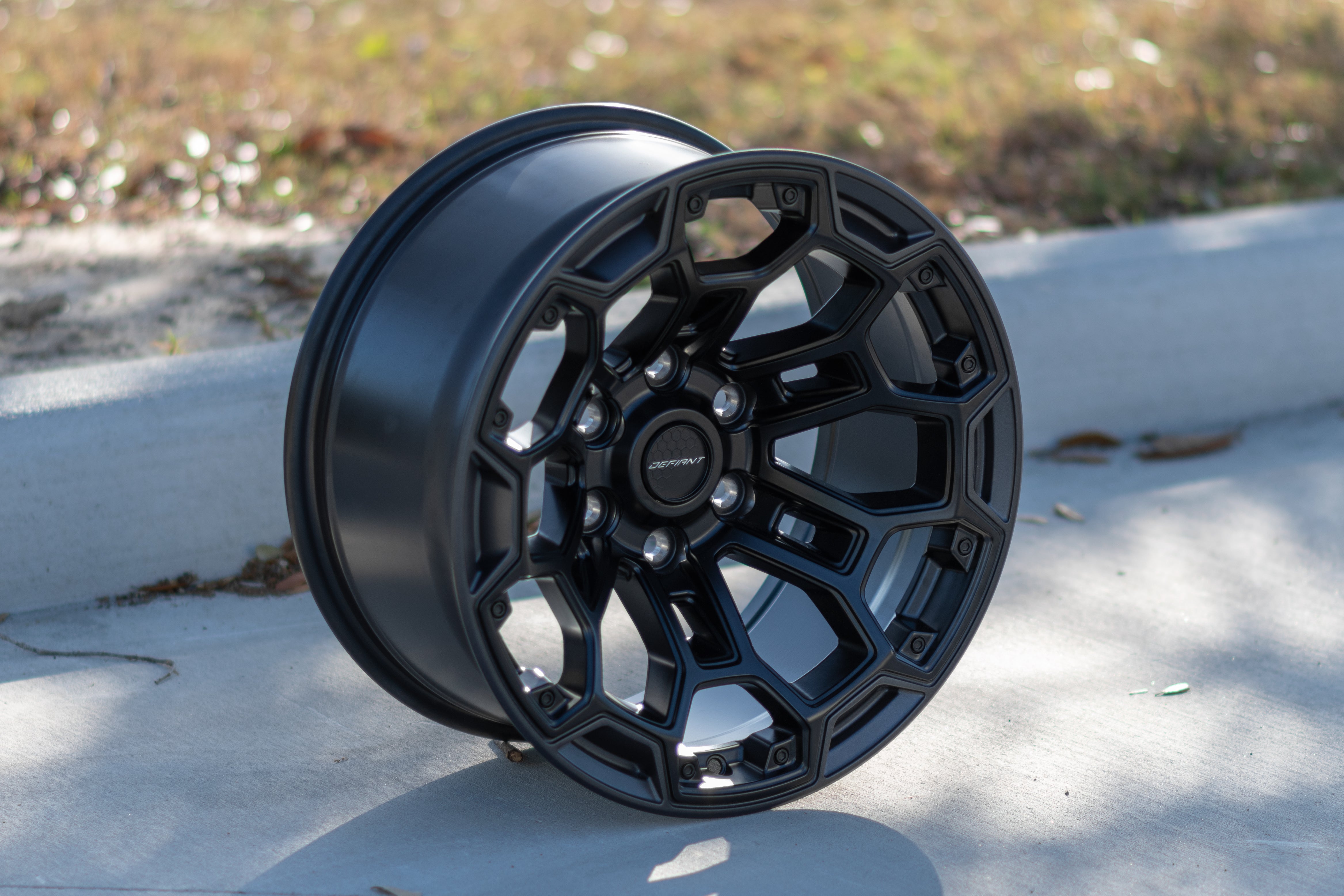 DEFIANT DF03-20090-6550-12B1G1 6x5.5" -12et in Satin Black w/ Satin Charcoal