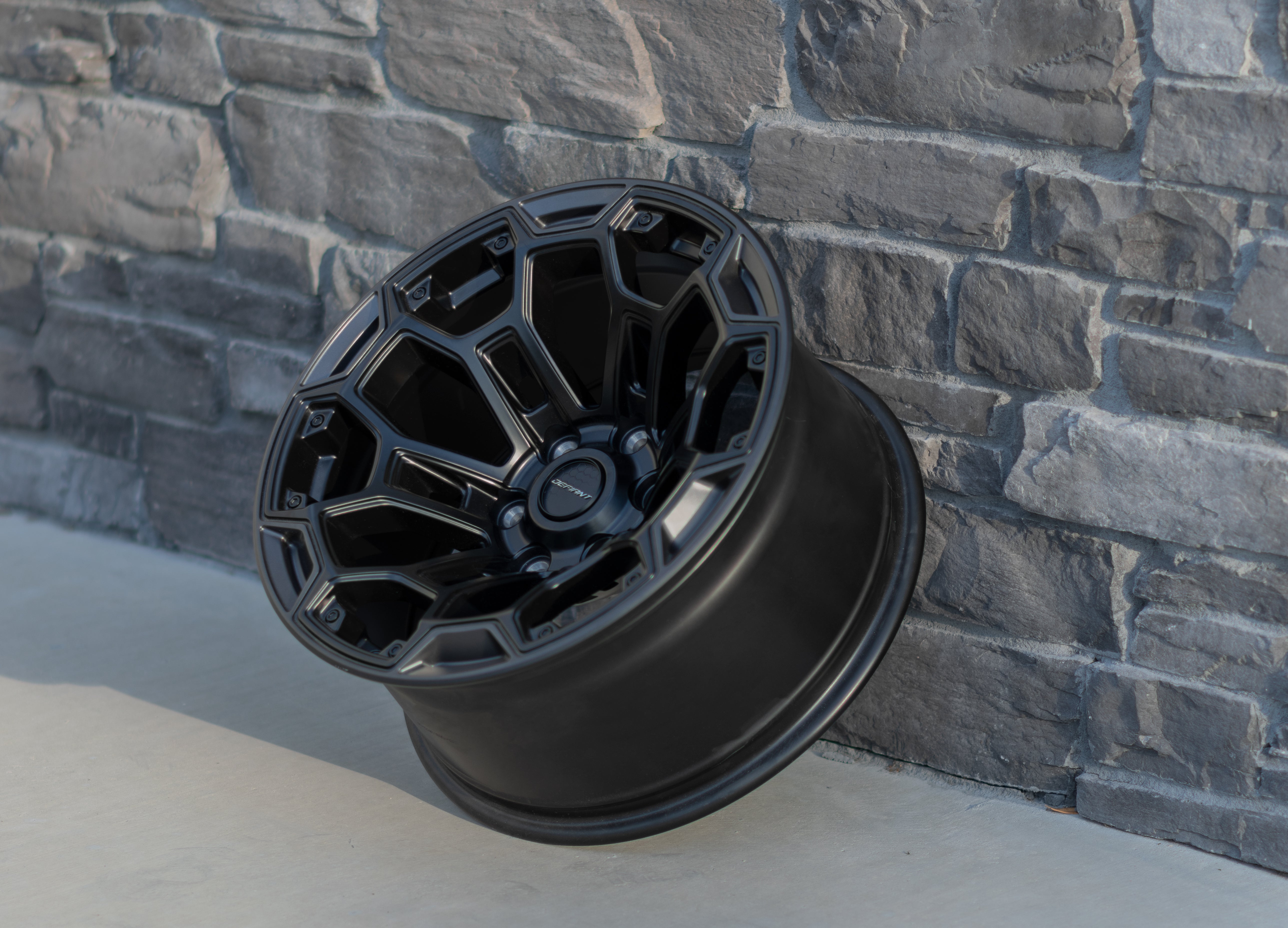DEFIANT DF03-20090-6550-12B1G1 6x5.5" -12et in Satin Black w/ Satin Charcoal