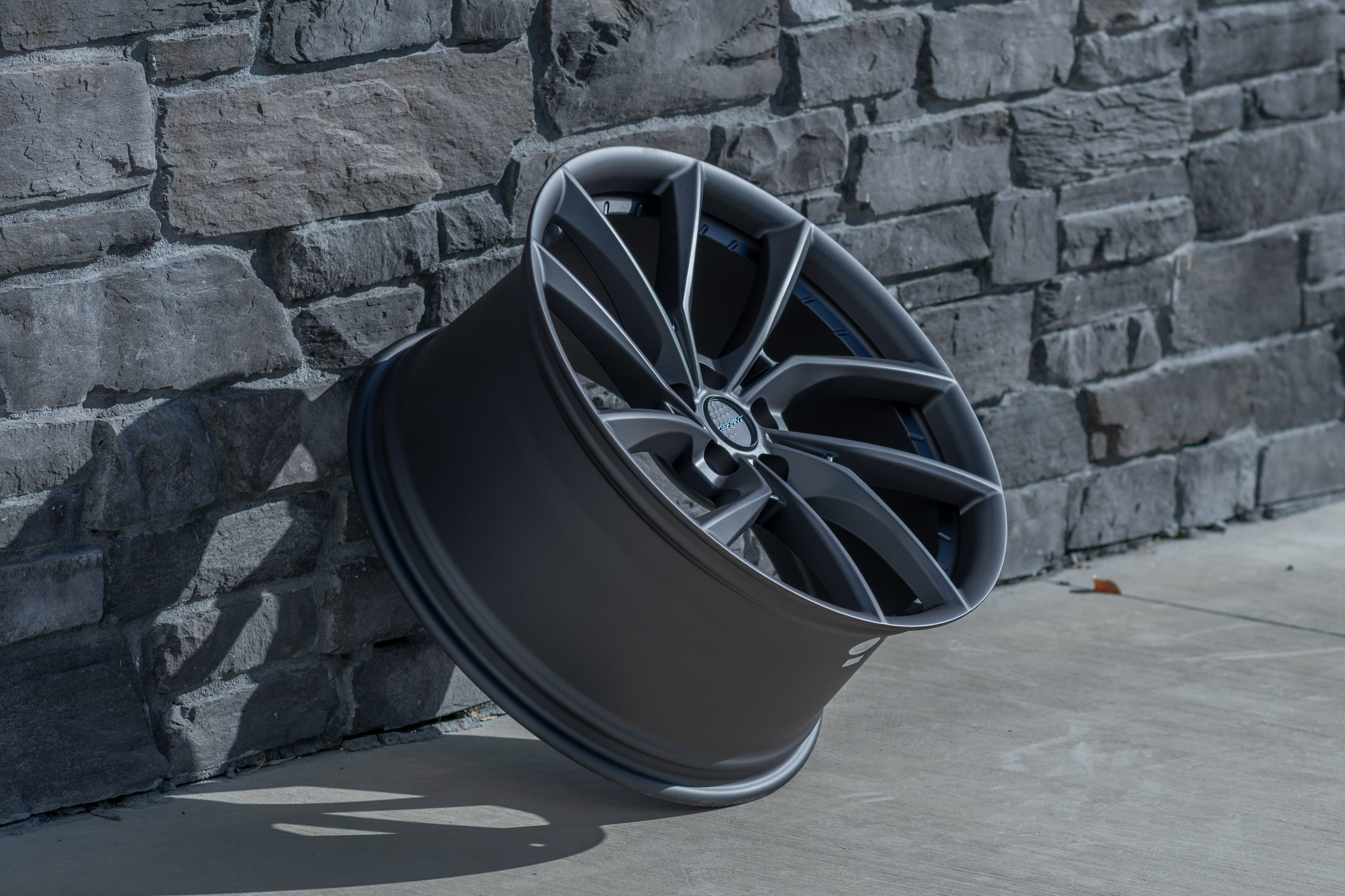 DEFIANT DF06-20100-5120-35G1 20x10 5x120mm +35et in Dark Satin Charcoal
