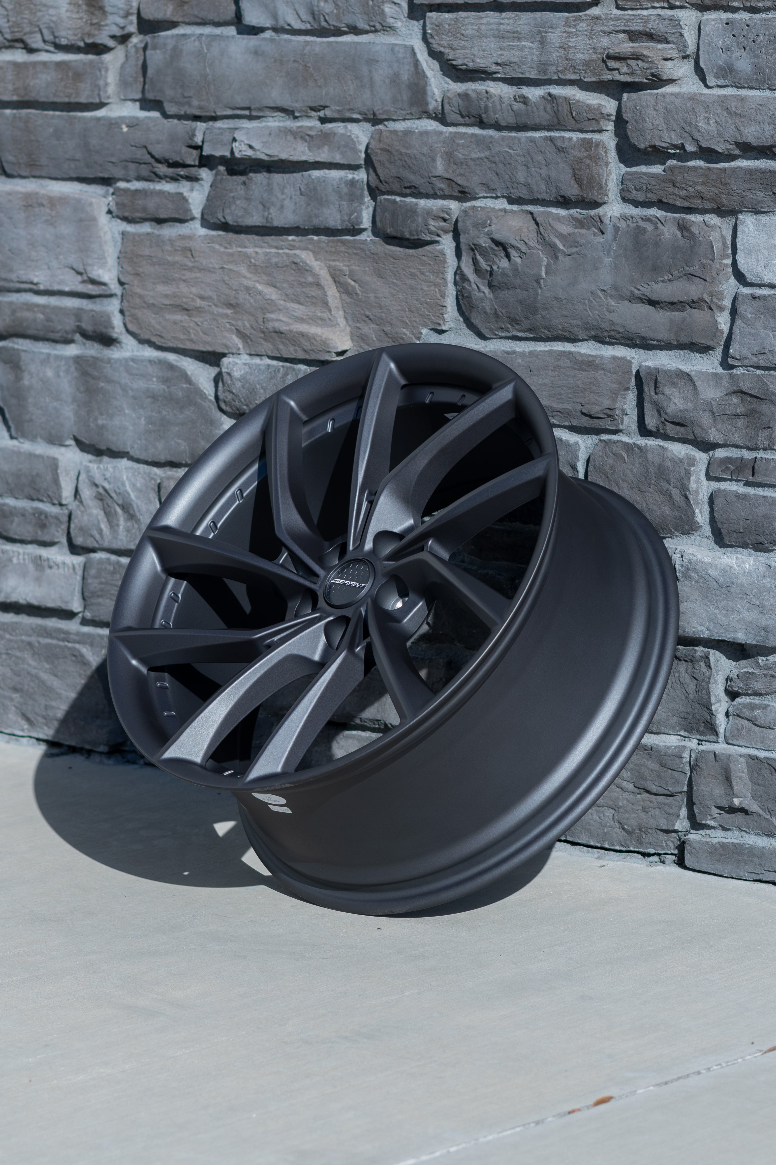 DEFIANT DF06-20090-5450-35G1 20x9 5x4.5" +35et in Dark Satin Charcoal