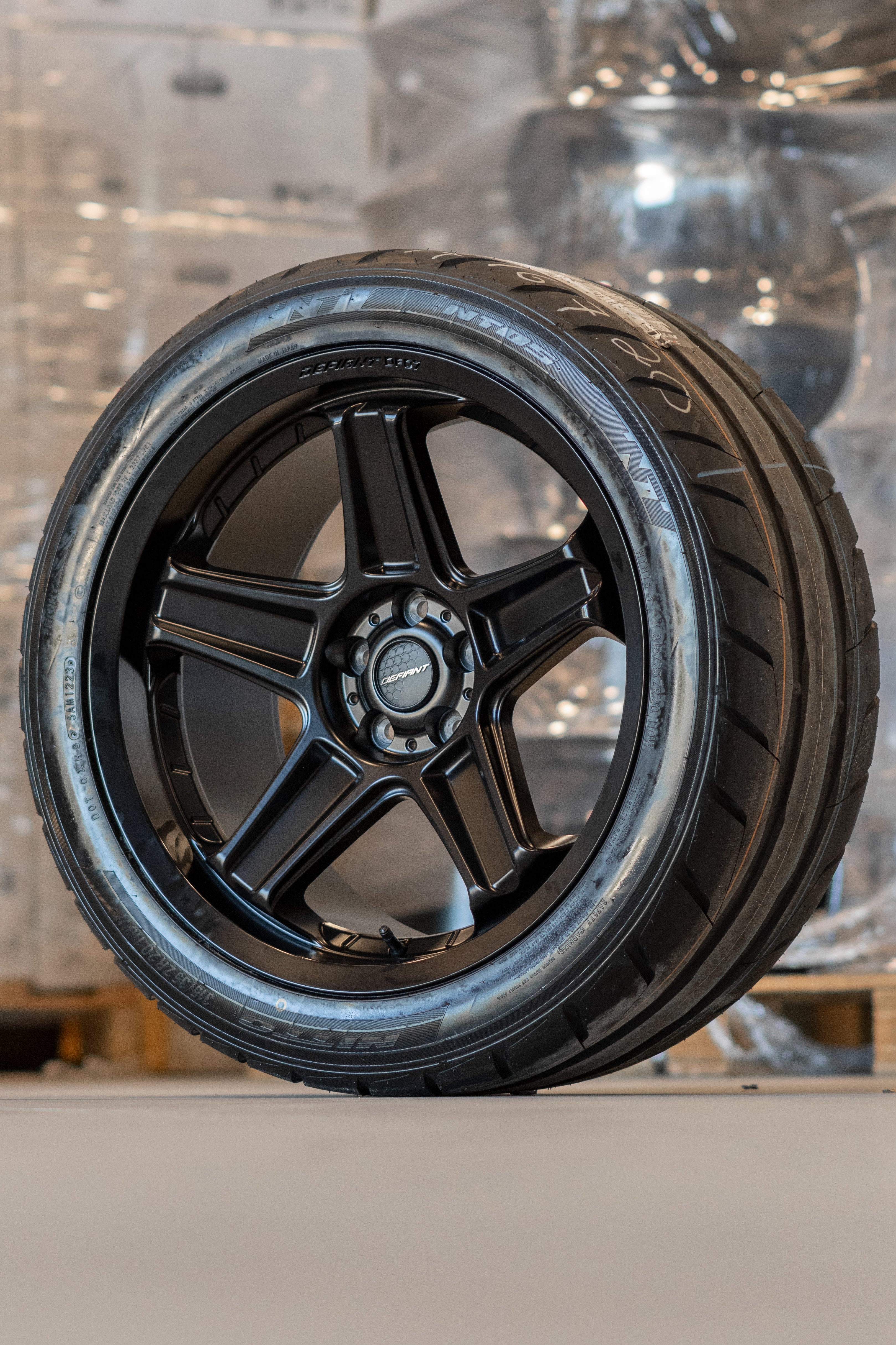 DEFIANT DF07-22100-6550-12B1 22x10 6x5.5" -12et in Satin Black