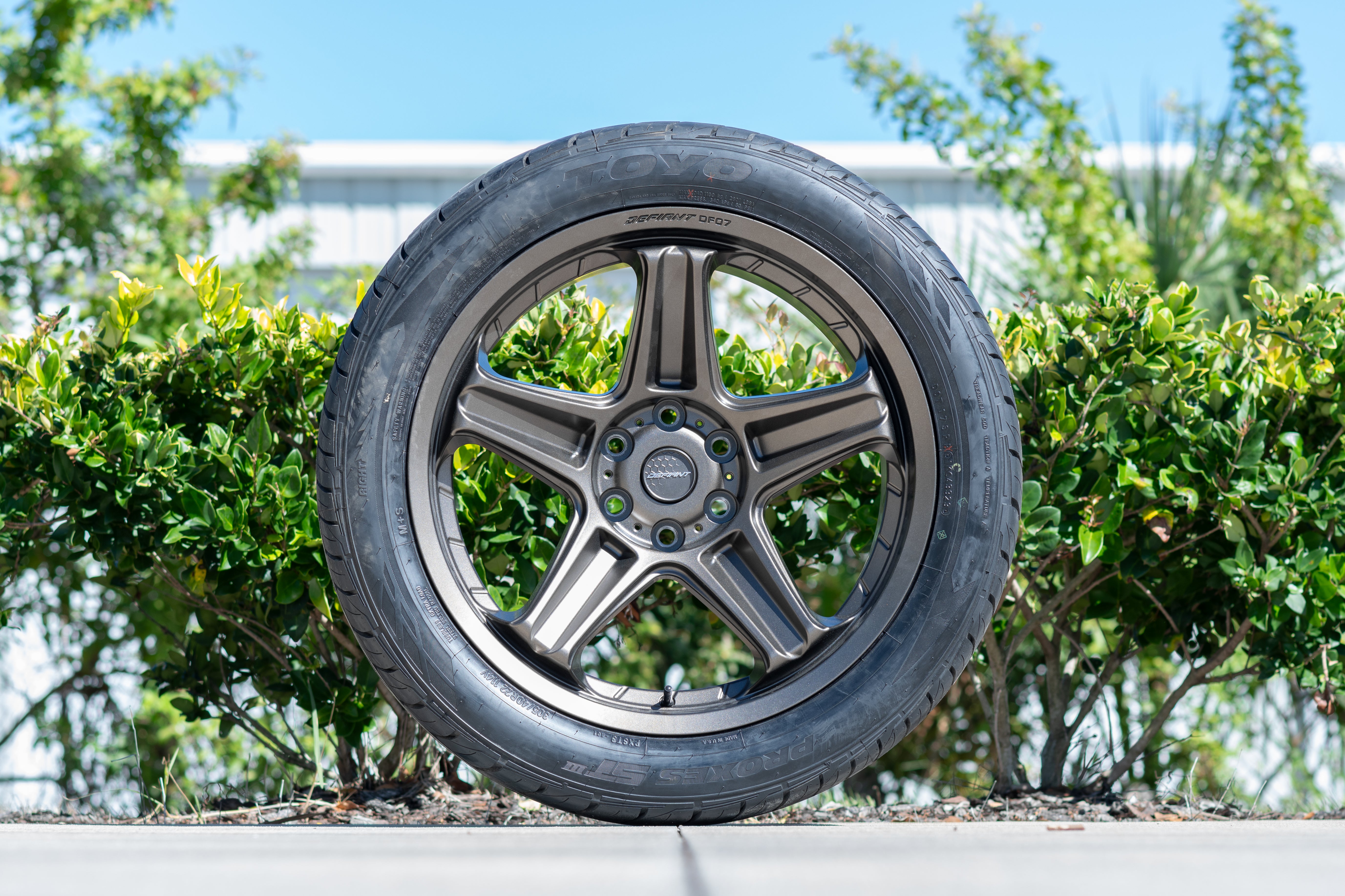 DEFIANT DF07-22100-6550-12BR 22x10 6x5.5" -12et in Bronze