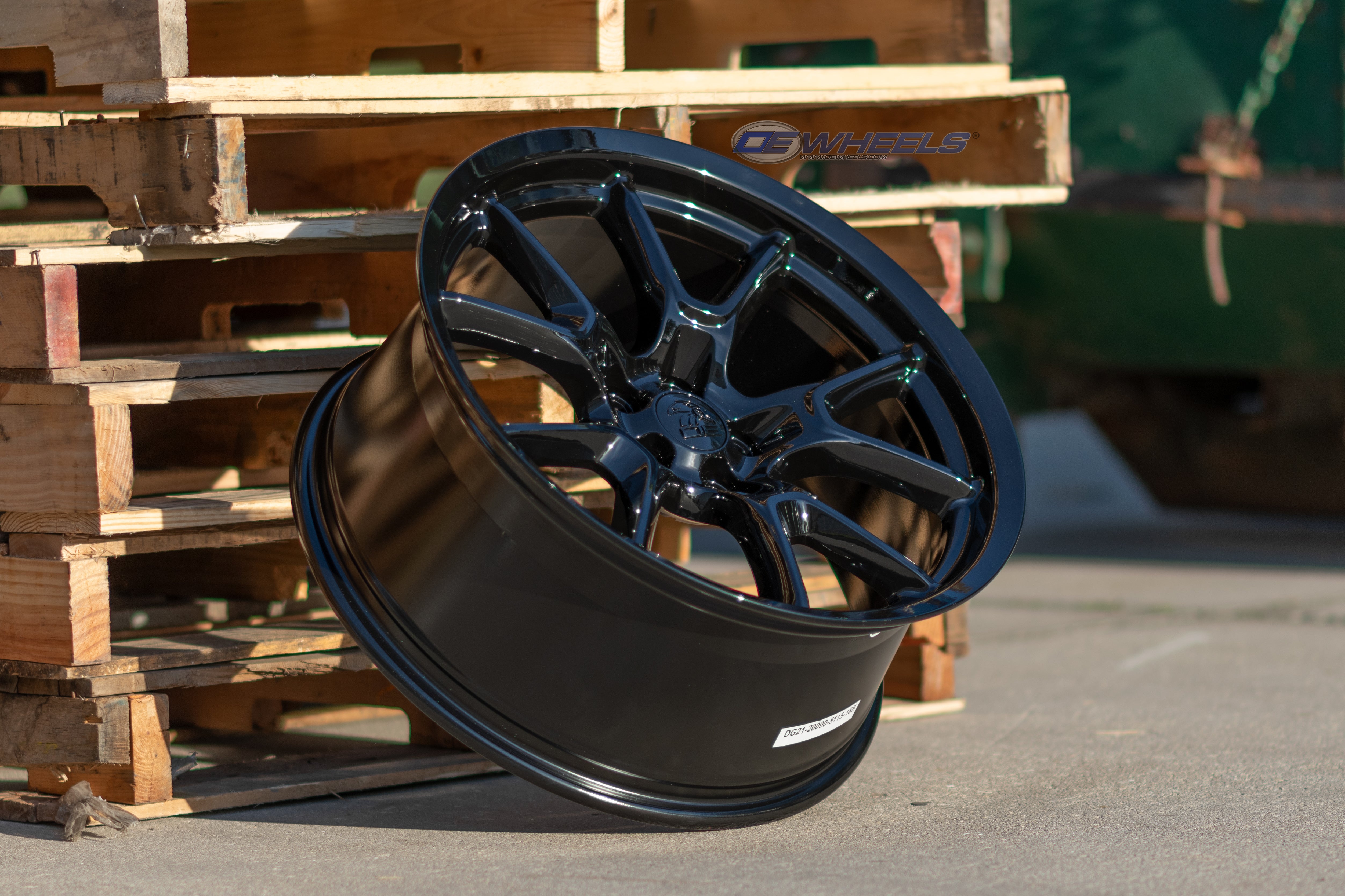 OE Wheels DG21-20090-5115-18B 20" Replica fits Dodge Challenger 20x9 Gloss Black