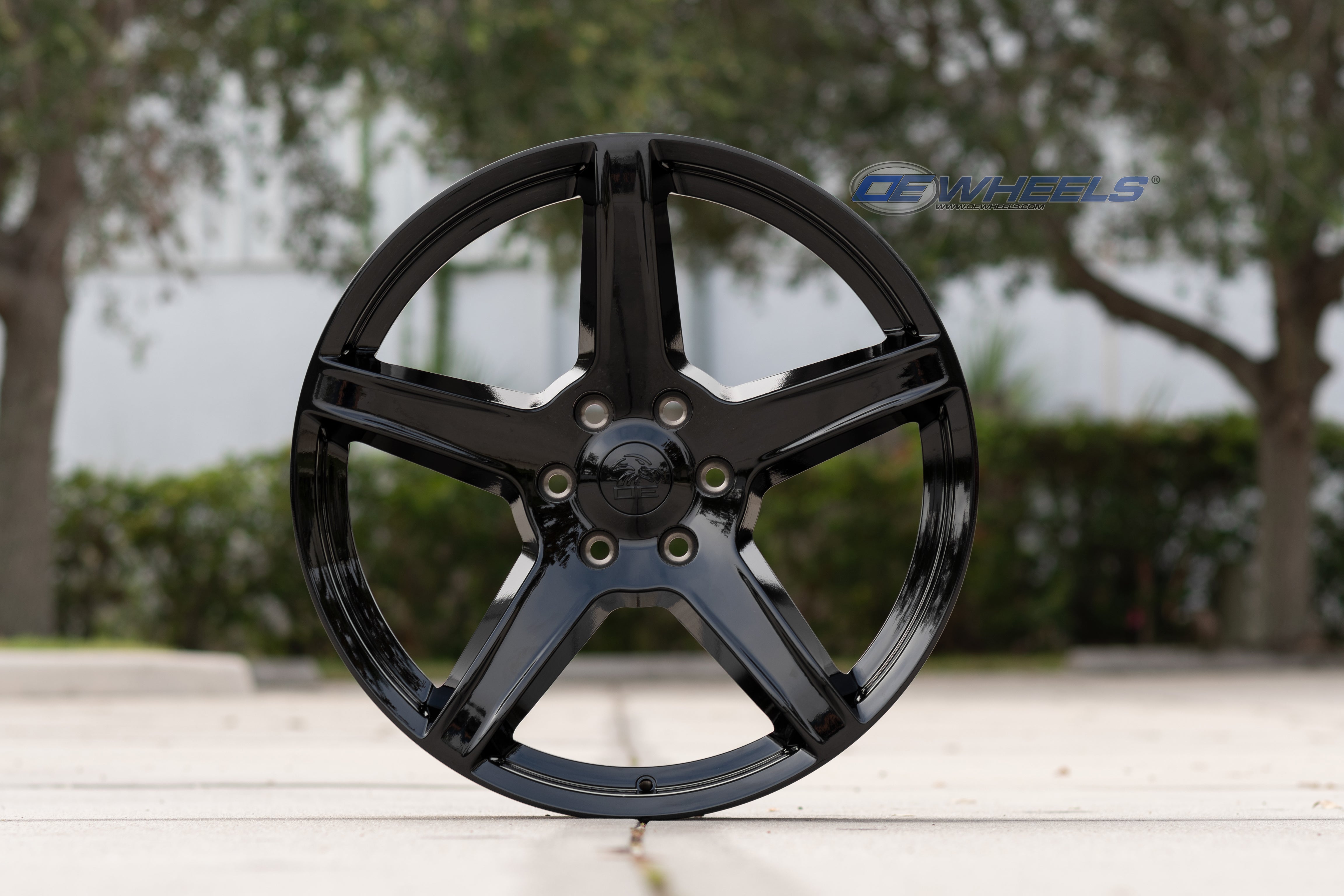 OE Wheels DG22-22095-5500-29B 22" Replica fits Jeep Grand Cherokee Gloss Black
