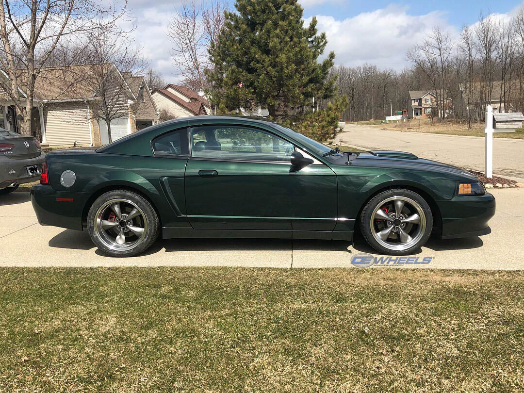 OE Wheels FR01-18090-5450-24AM 18" Replica fits Ford Mustang Bullitt Gunmetal