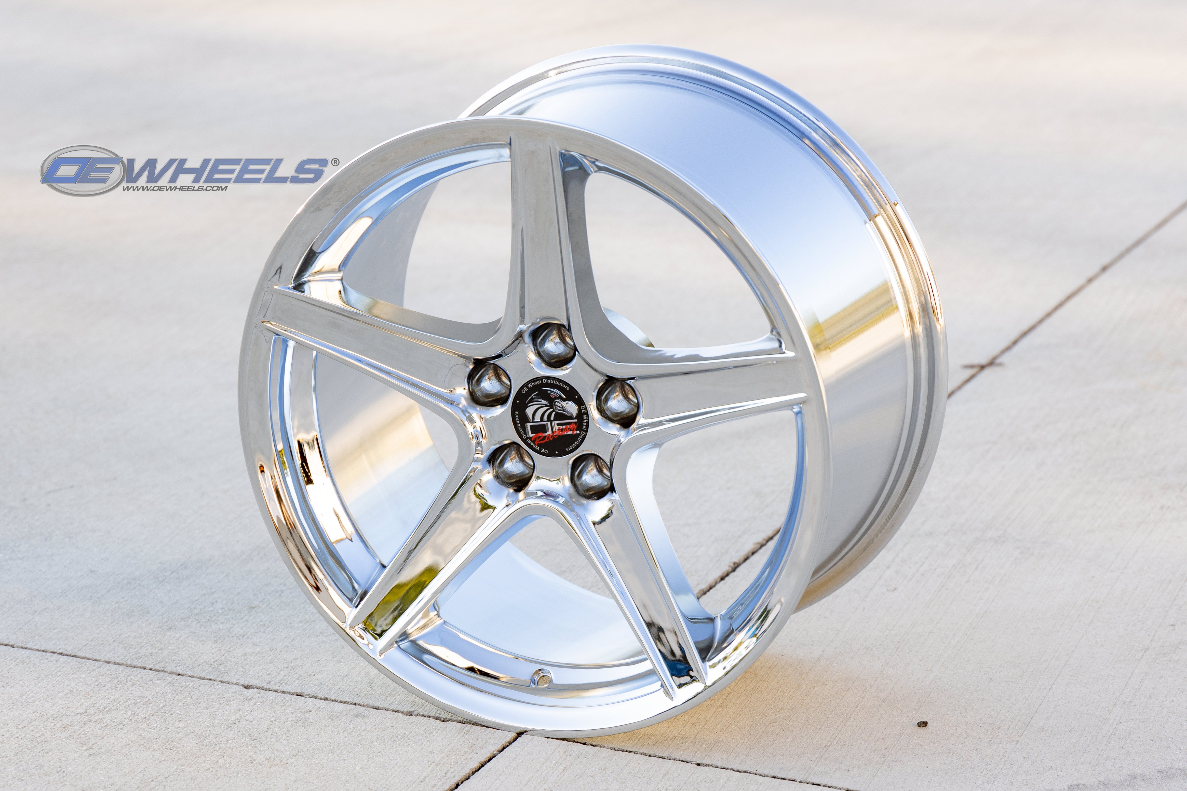 OE Wheels FR06B-18100-5450-22C 18" Replica FR06B fits Ford Mustang Saleen Chrome
