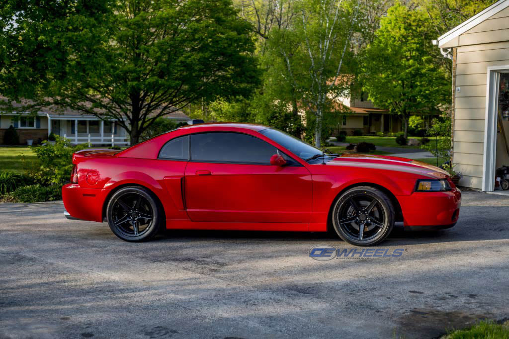 OE Wheels FR06B-18100-5450-22B 18" Replica FR06B fits Ford Mustang Saleen Black