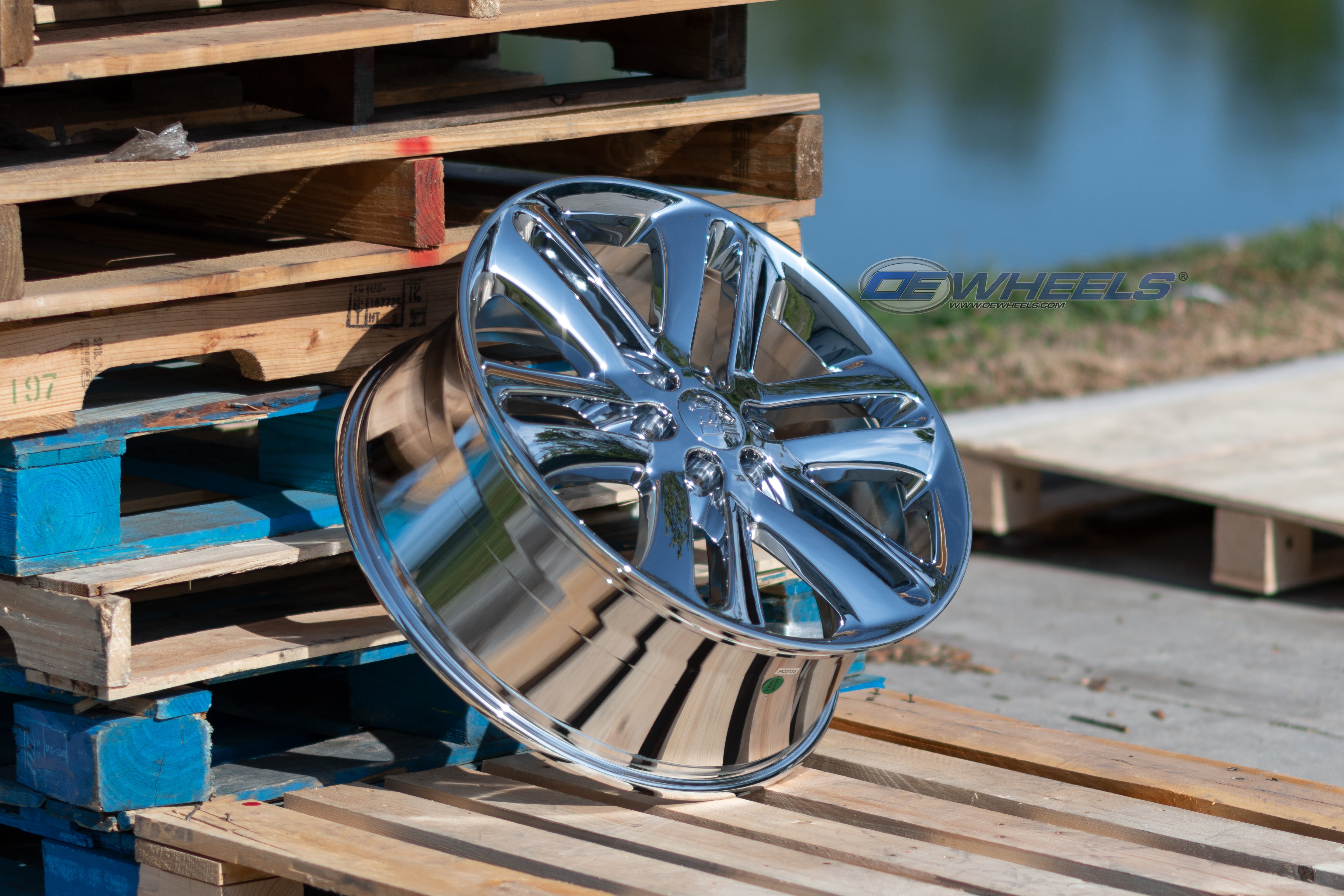 OE Wheels FR76-22090-6135-44C 22" Replica FR76 fits Ford F150 22x9 Chrome