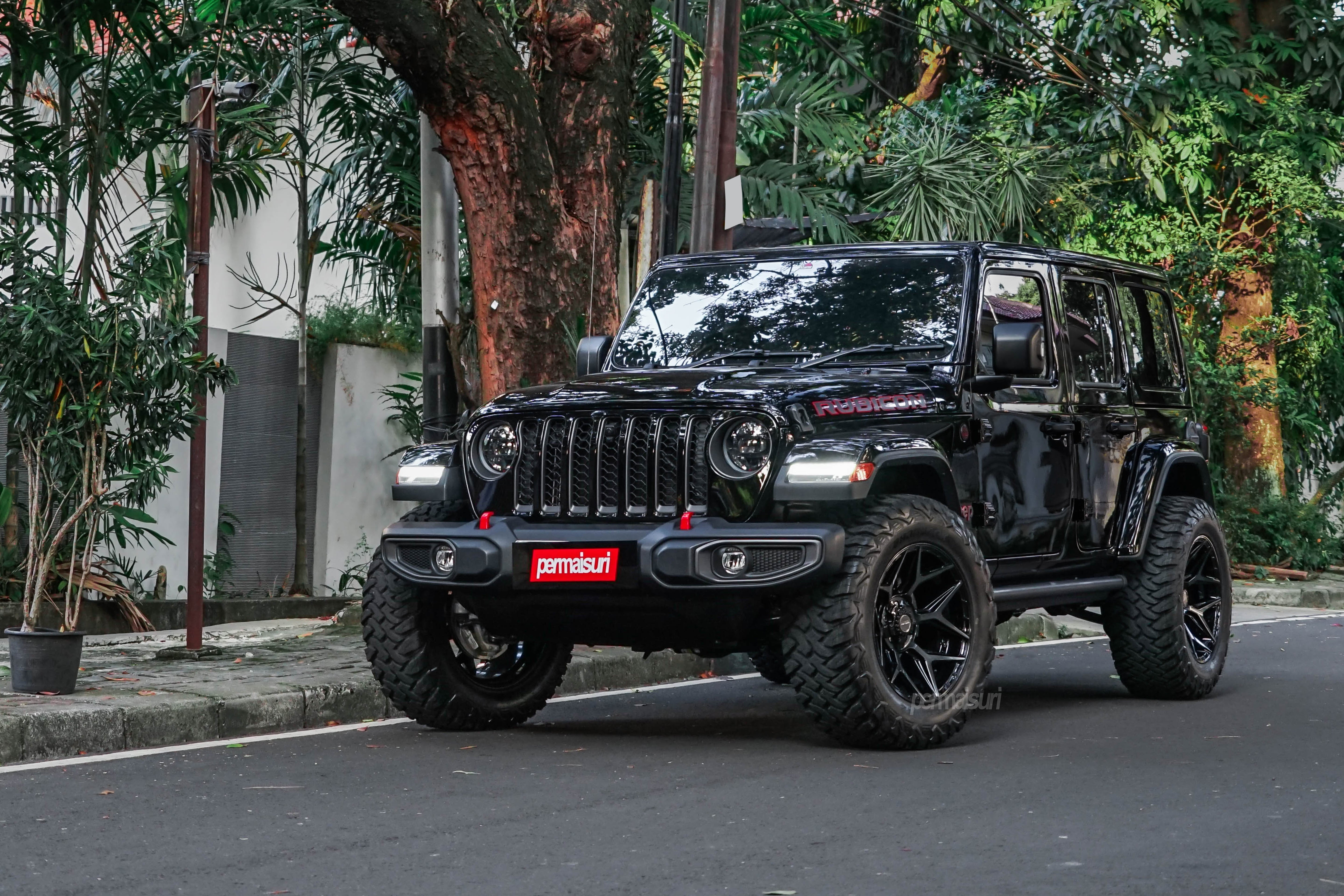 4PLAY 4P06-20100-5D55-18BBT Gen3 20x10 5x5" & 5x5.5" -18et in Brushed Black