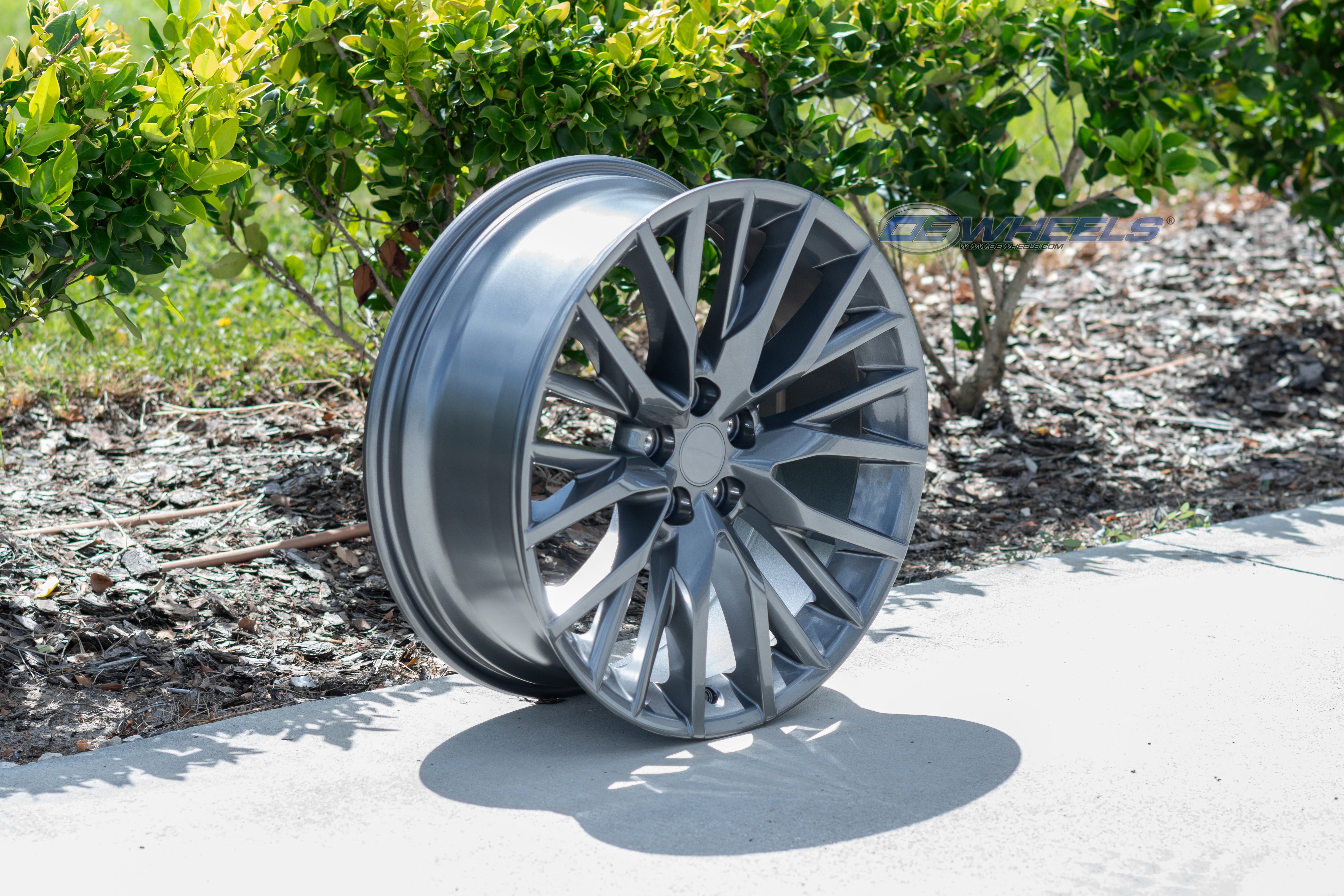 OE Wheels LX59-20080-5450-30HS 20" Replica LX59 fits Lexus 20x8 Hyper Silver