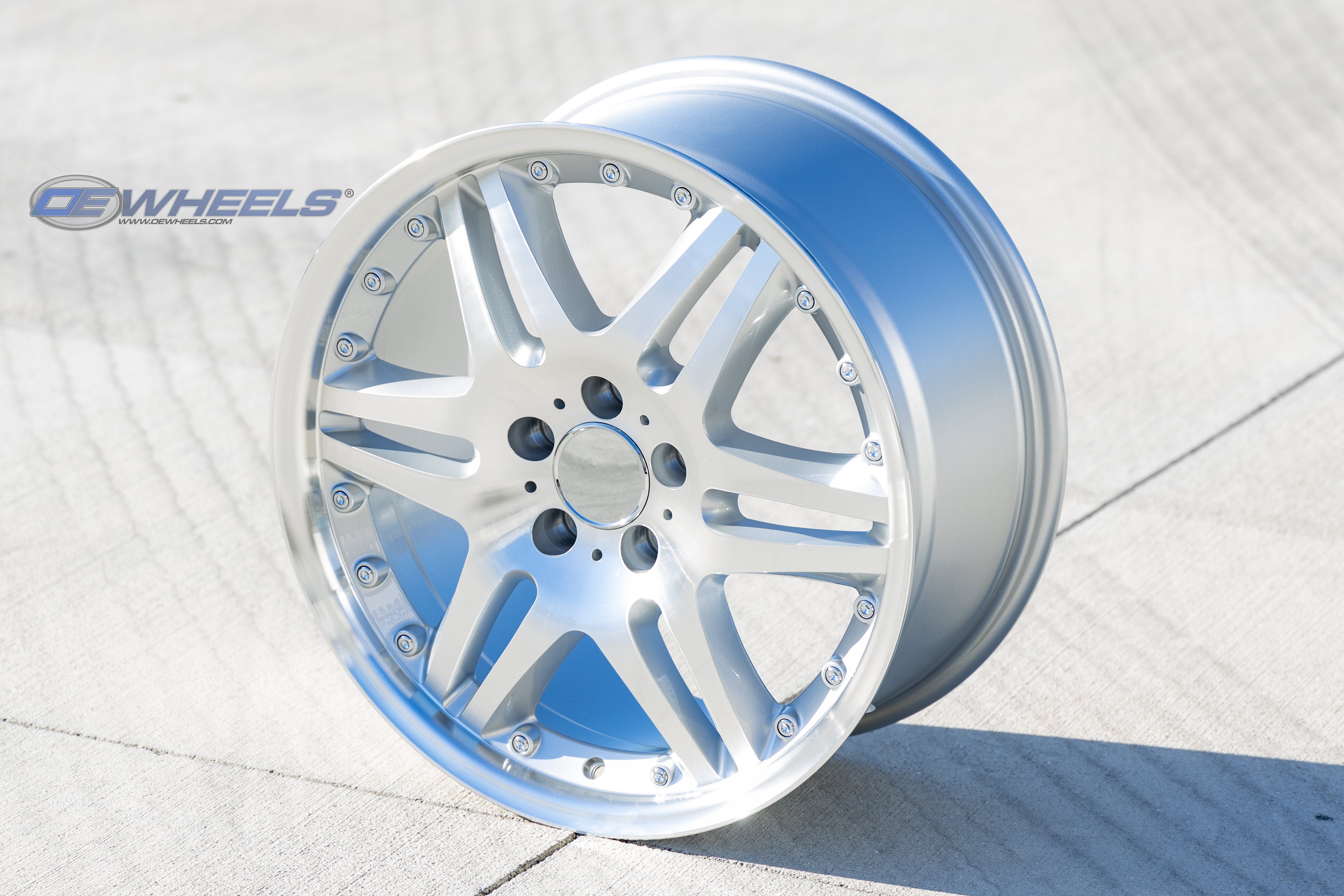 OE Wheels MB09-18085-5112-35MS 18" Replica fits Mercedes Benz C Class Silver