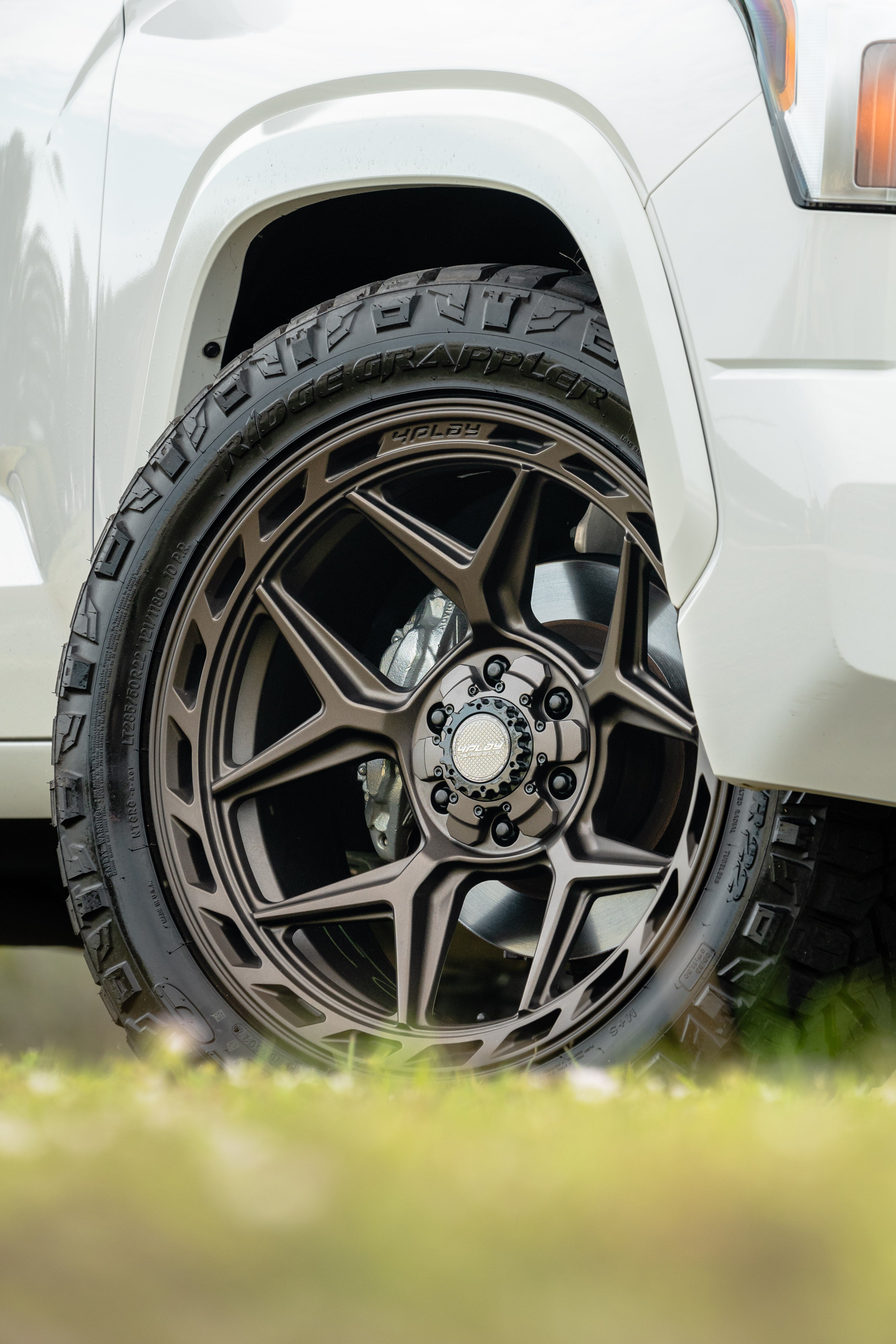 4PLAY 4P55-20100-6D55-18BR Gen3 20x10 6x135mm & 6x5.5" -18et in Bronze