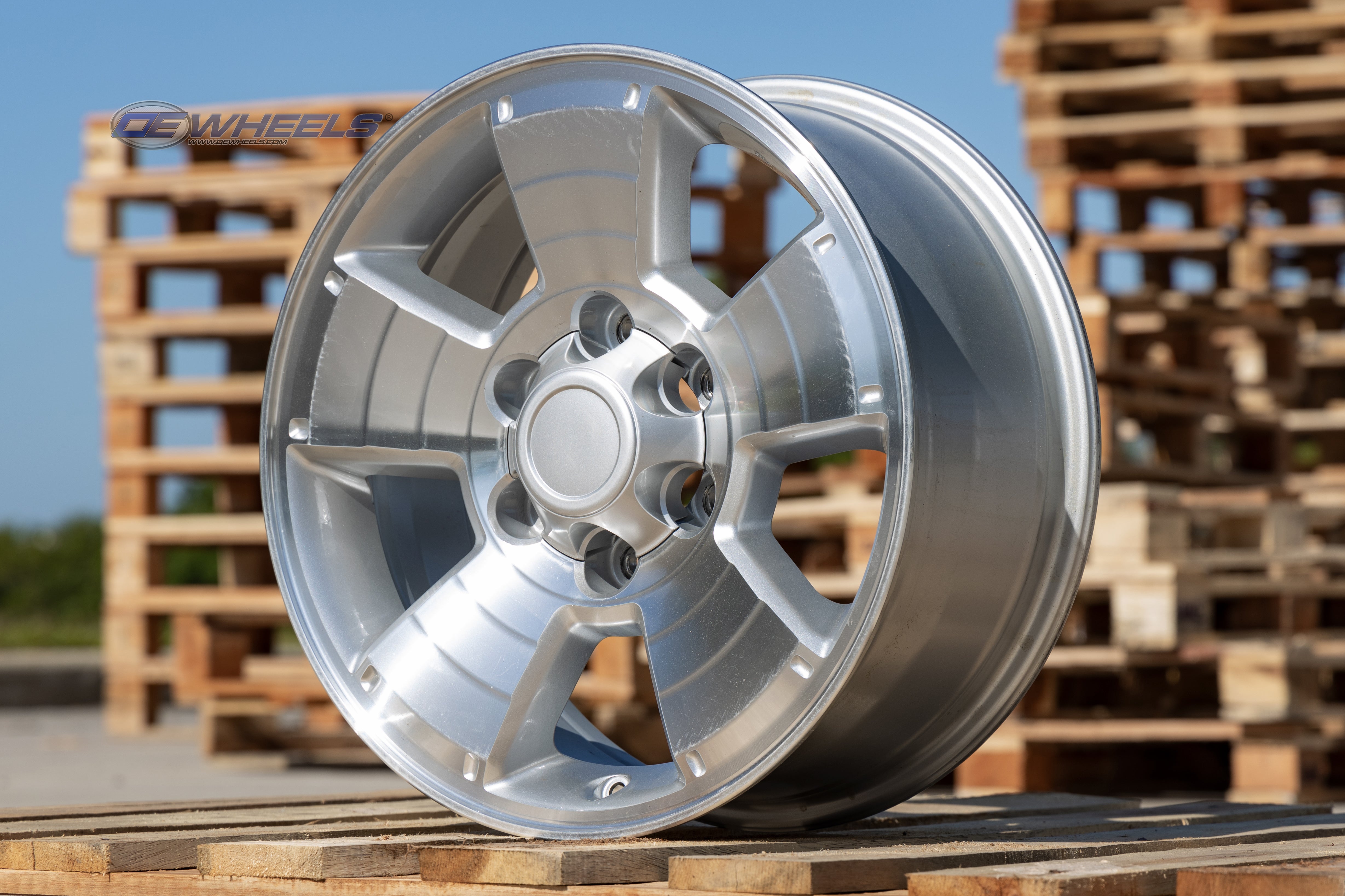 OE Wheels TY09-17075-6550-30MS 17" Replica fits Toyota 4Runner 17x7.5 Silver