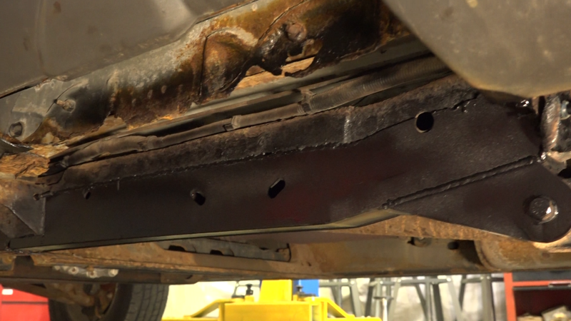 RustBuster RB7401R Rust Buster Avalanche/fits Suburban/Yukon Center Frame Repair Kit - Right