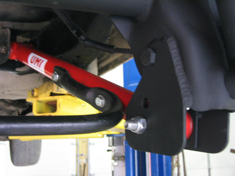 UMI Performance 301519-R 78-88 fits GM G-Body 12-Bolt Swap Upper and Lower Contr