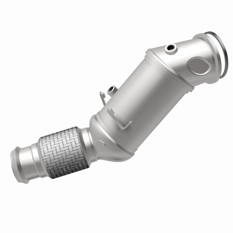 Magnaflow 280543 18-22 fits BMW 530e OEM Grade Federal / EPA Compliant Direct-Fit Catalytic Converter