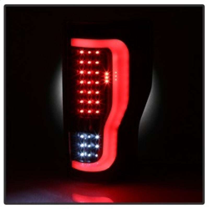xTune 9041600 17-18 fits Ford F-250 Super Duty (Excl LED Models) LED Tail Light