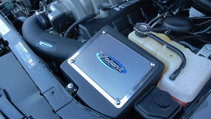 Volant 16861 04-10 fits Dodge Magnum/Charger/300 SRT8 6.1 V8 Pro5 Closed Box Air Intake System