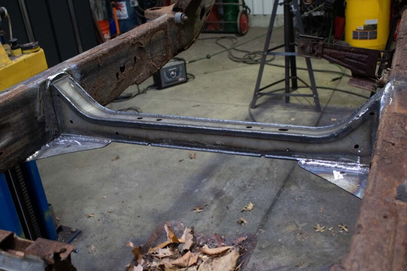 RustBuster RB7381 Middle Frame Crossmember
