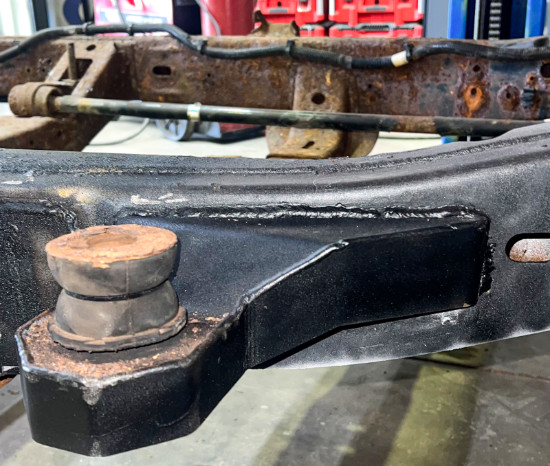 RustBuster RB7509R Rust Buster 2004-2012 fits Chevy Colorado & GMC Canyon Front Cab Body Mount - Right