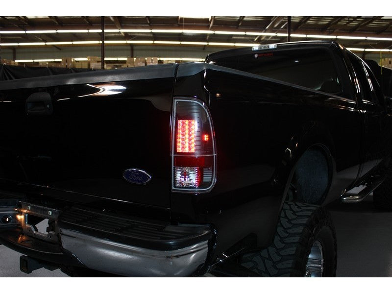 Spyder 5029133 fits Ford 97-03 F150 Styleside /F250 Version 2 LED Tail Lights B