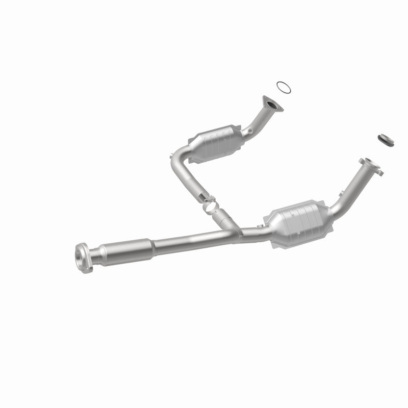 MagnaFlow 49886 Conv DF fits GMC 05-06 Envoy XL Denali