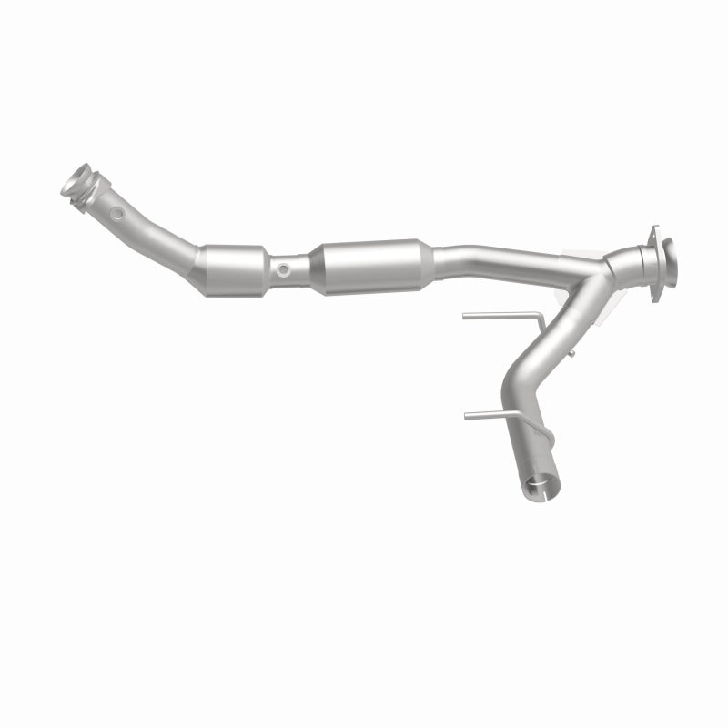 Magnaflow 4583078 03-04 fits Ford Expedition 5.4L Direct Fit Converter