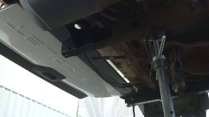 RustBuster RB7416 Rust Buster Avalanche/fits Suburban/Yukon Rear Body Frame Mount