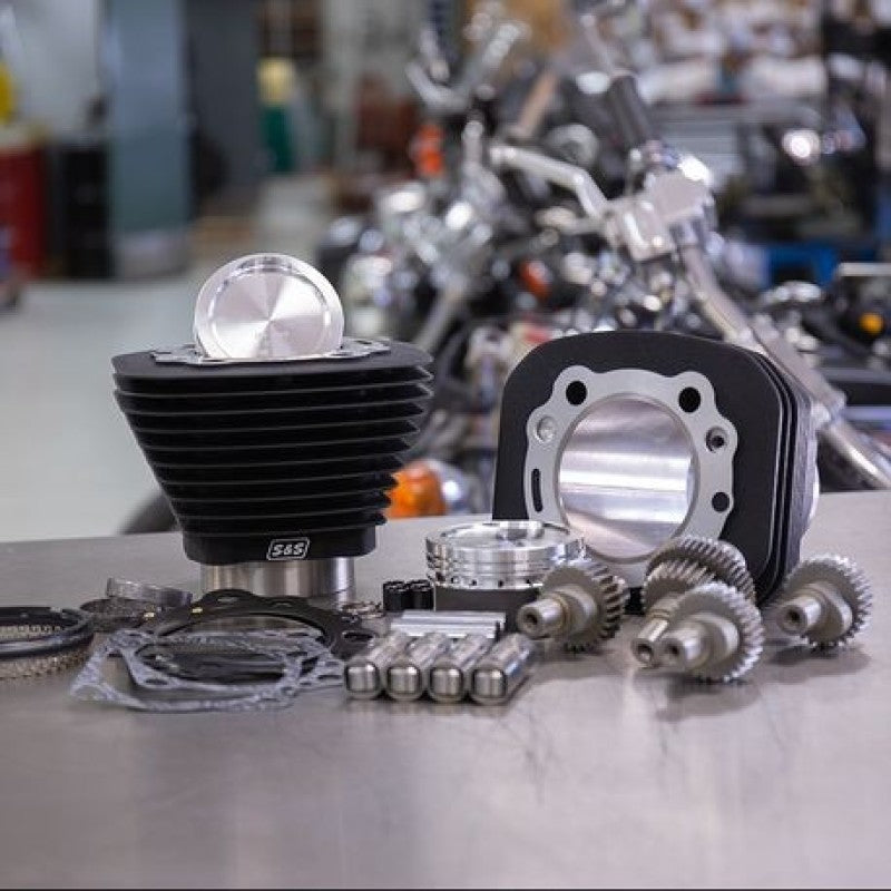 S&S 910-0699 Cycle 00-21 Sportster Models 883cc to 1200cc Hooligan Kit - Wrinkle
