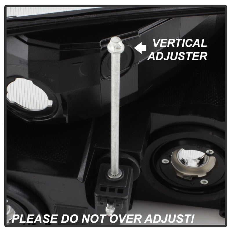 xTune 9040641 02-06 fits Chevy Avalanche w/Cladding OEM Bumper Light & Headligh