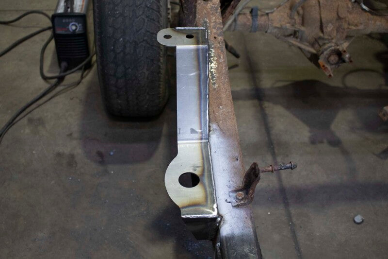 RustBuster RB7608L Cab And Bed Mount Left Side
