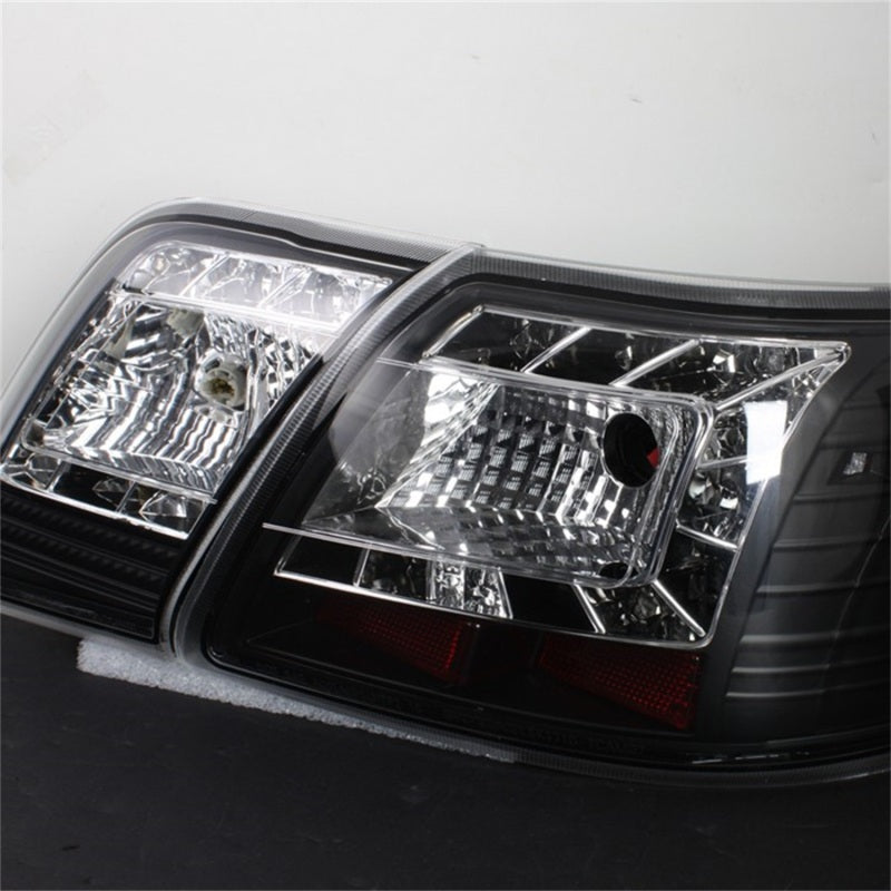 Spyder 5042590 fits Toyota 07-09 Camry (does not fit the Hybrid) LED Tail Light