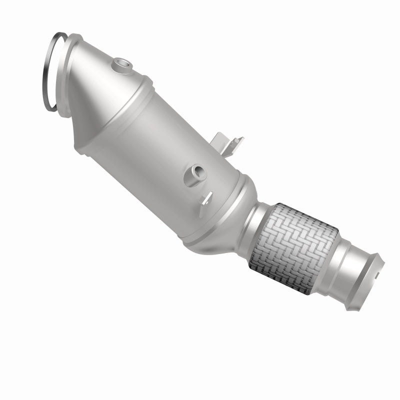 Magnaflow 280543 18-22 fits BMW 530e OEM Grade Federal / EPA Compliant Direct-Fit Catalytic Converter