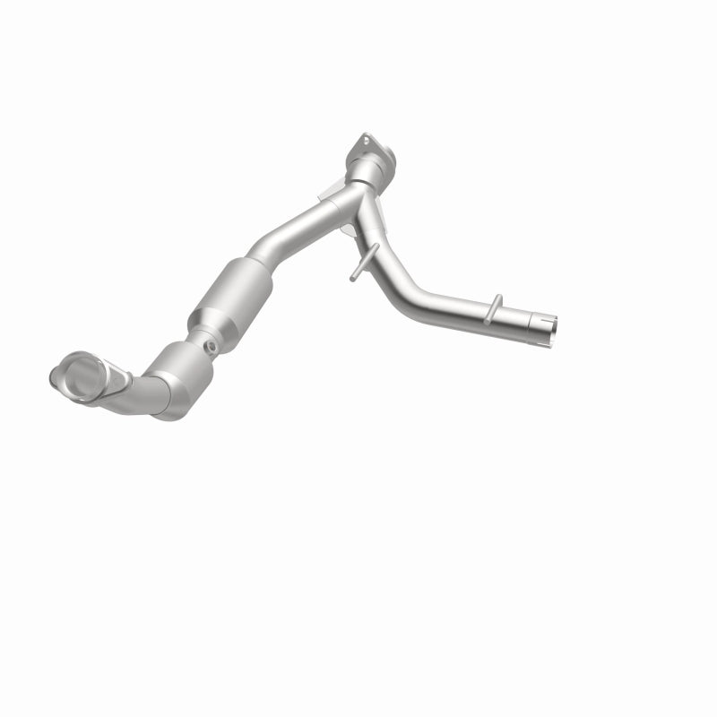 Magnaflow 4583078 03-04 fits Ford Expedition 5.4L Direct Fit Converter