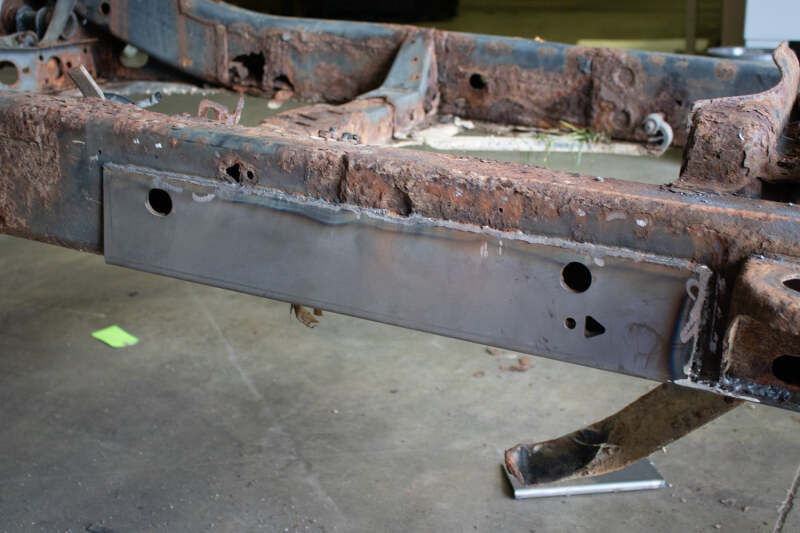 RustBuster RB7527R Rust Buster 02-09 fits Chevy Trailblazer / GMC Envoy Center Frame Section - Right