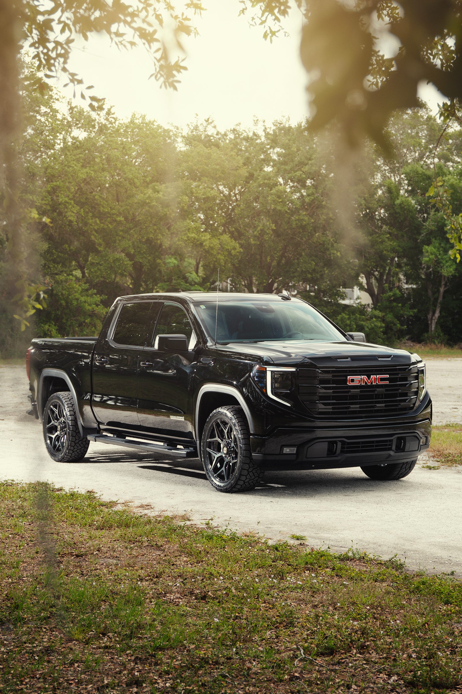 4PLAY 4P06-20100-6D55-18BBT Gen3 20x10 6x135mm & 6x5.5" -18et in Brushed Black