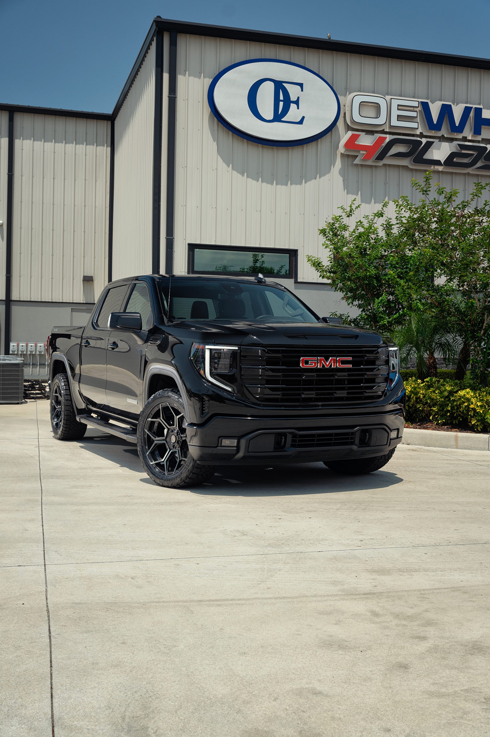 4PLAY 4PS26-24100-6D55-24BBT Sport2.0 24x10 6x135mm & 6x5.5" +24et in Black