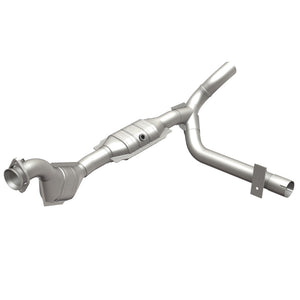 Magnaflow 93629 Conv DF 01-04 fits Ford F-150 4.6L (49 State)