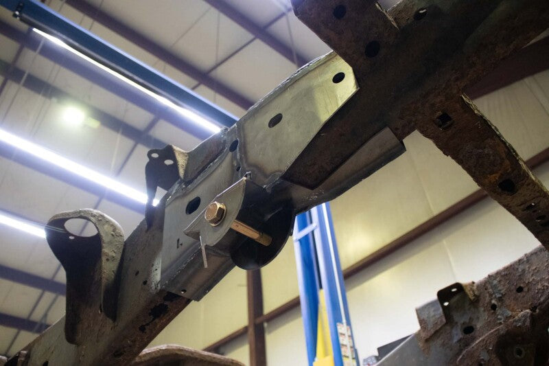 RustBuster RB7083R Forward Leaf Spring Mount Right Side