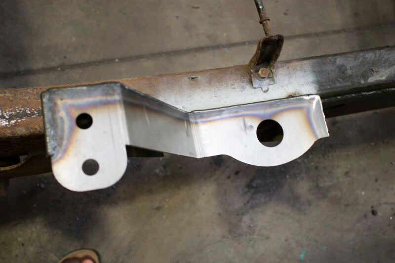 RustBuster RB7608R Cab And Bed Mount Right Side