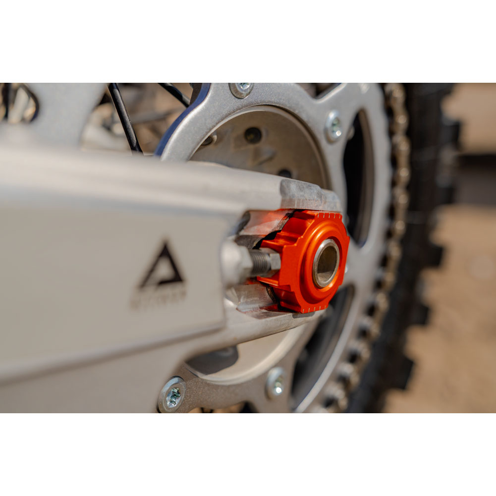Tusk 1140330022 Racing Axle Blocks Orange