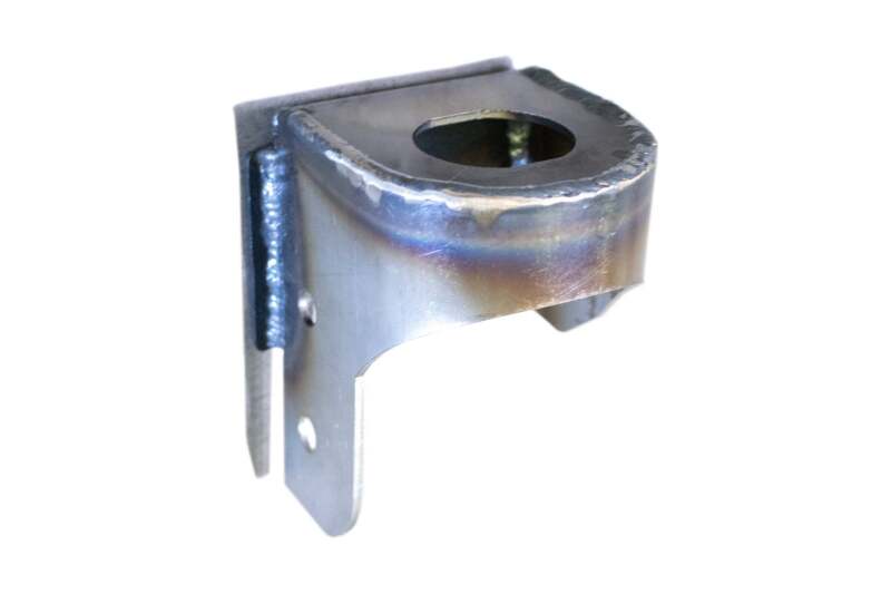 RustBuster RB7417 Rust Buster Avalanche/fits Suburban/Yukon Center Rear Body Frame Mount