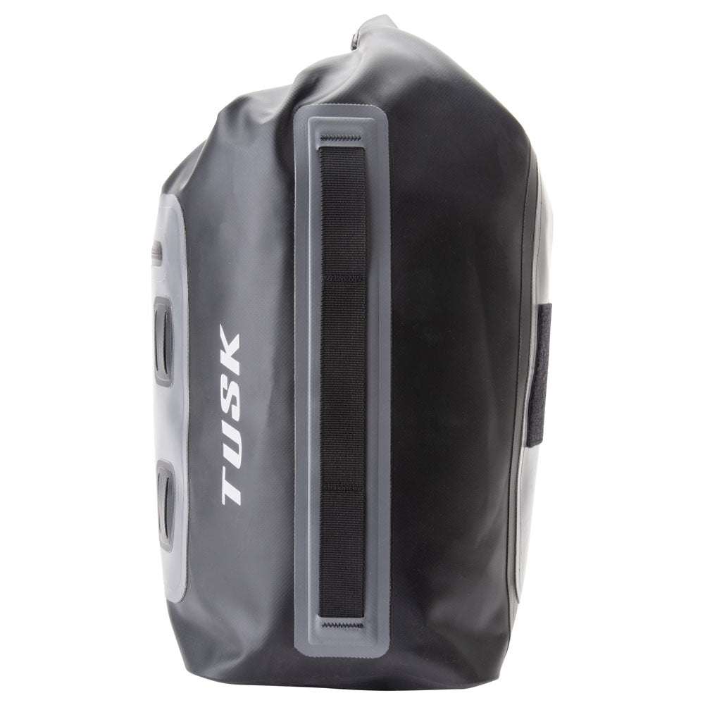 Tusk 1922740001 Dry Duffel Bag Small (22 Liters) Black/Grey