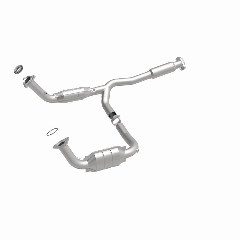 MagnaFlow 49886 Conv DF fits GMC 05-06 Envoy XL Denali