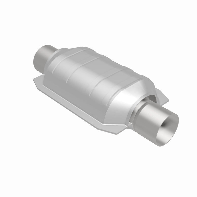 Magnaflow 447106 Conv Univ 2.5inch Inlet/Outlet Center/Center Oval (California